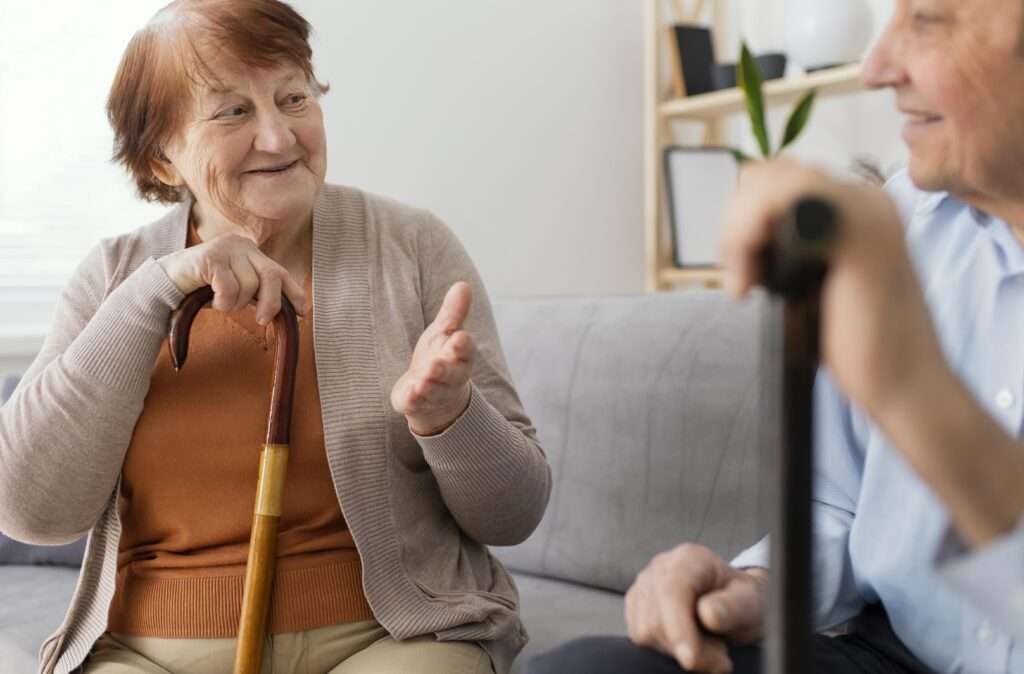 Una mujere en una residencia de ancianos